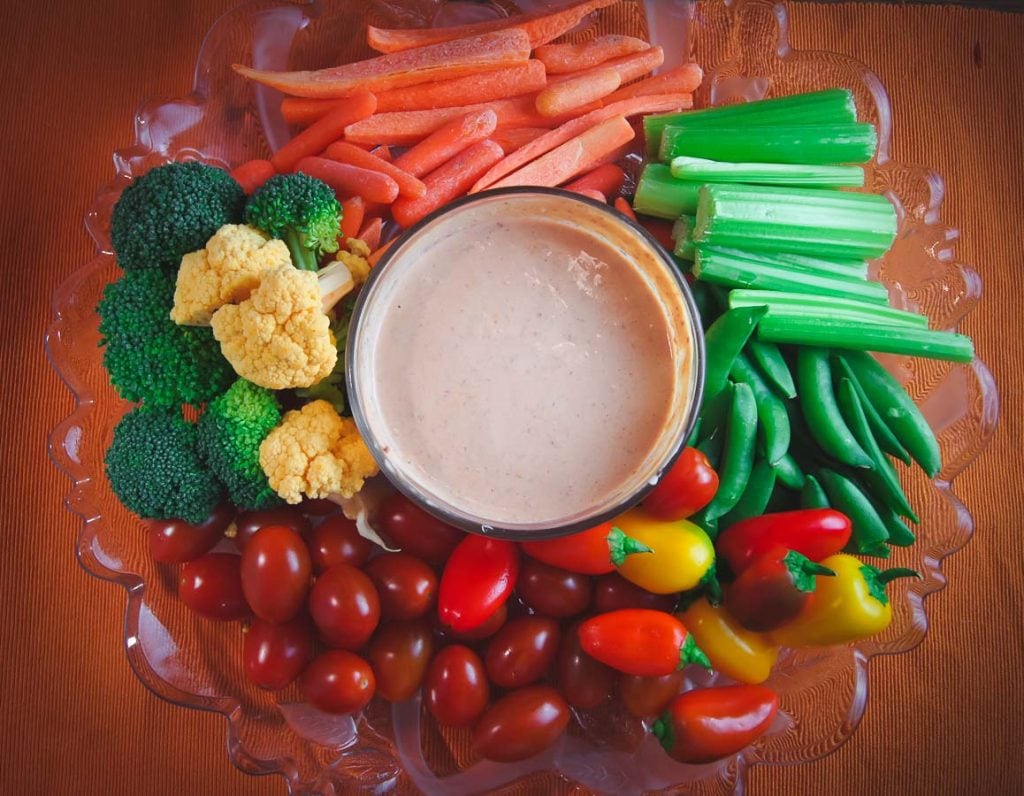 Dip de Yogur Griego con vegetales