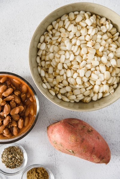 Maíz de Pozole Seco en un plato